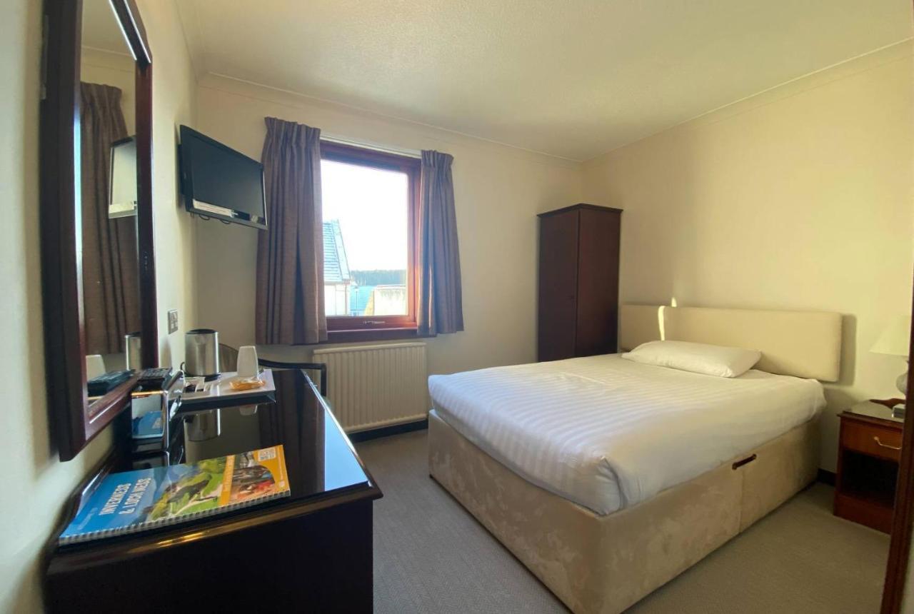 The Priory 3*